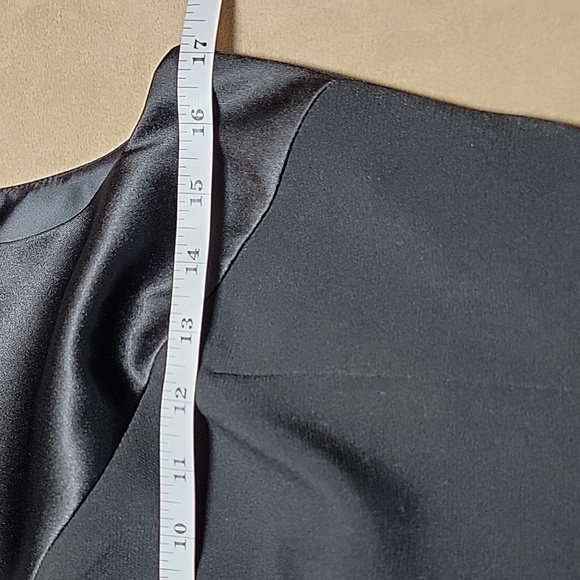 WHBM Black on Black Satin Block Sleeveless Sheath Dress Size 2 NWT - Picture 9 of 13